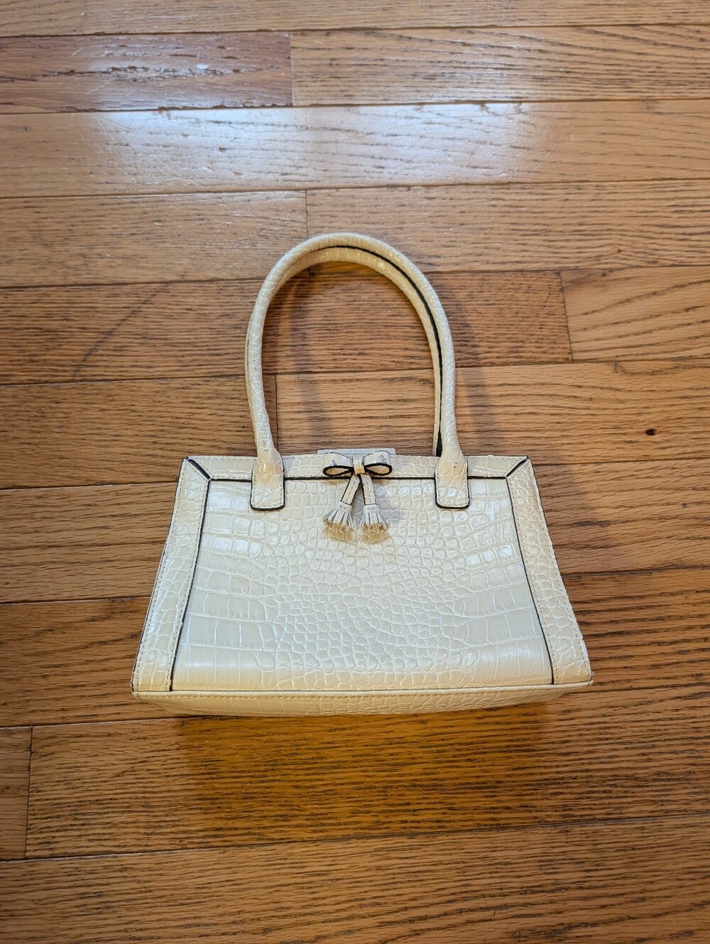 Vintage Liz Claiborne Off White Cream Ivory Crocodile Alligator Mini Bag Purse